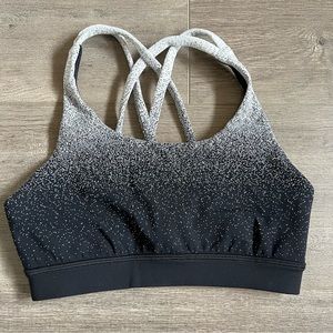 Lululemon sports bra